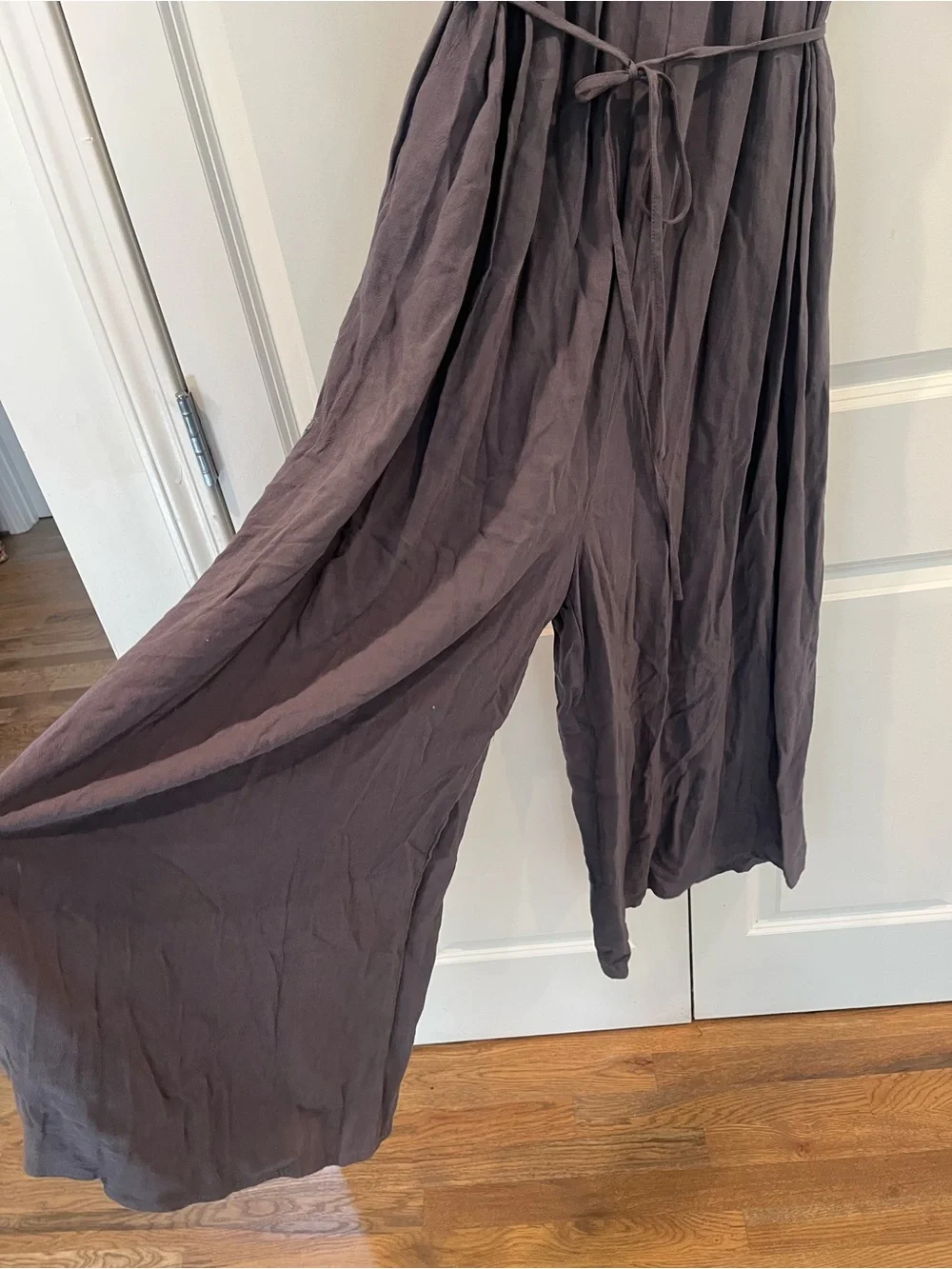 Grade & Gather NWT Carbon Sleeveless V-Neck Romper Charcoal Small